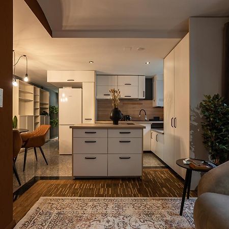 Brand-New Double Bedroom Apartment Wina Bagian luar foto